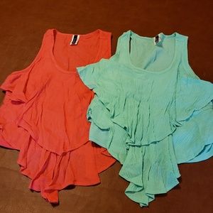 5/$25 - 2 for 1 Cute Crop Top Tanks!